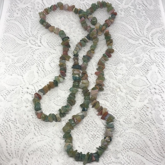 Artisan made natural stone/gemstone beads/chips infinity necklace boho - Picture 1 of 4